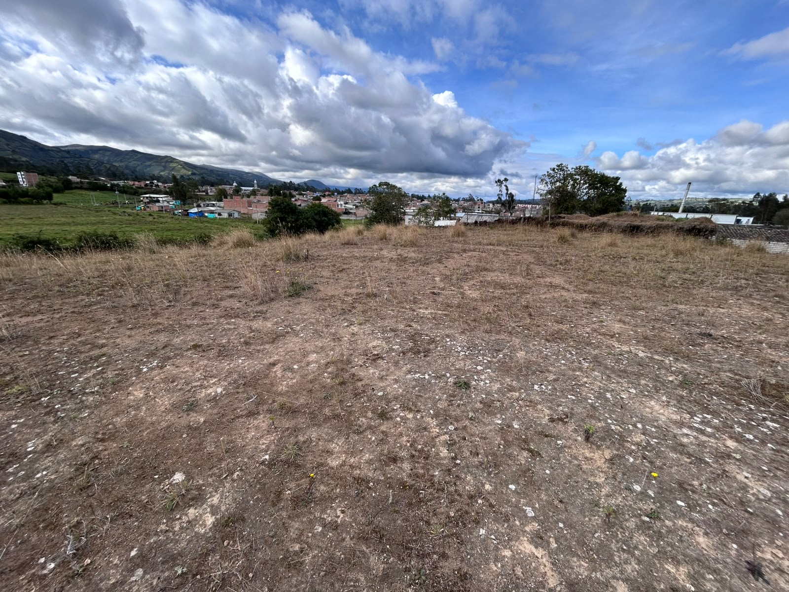 LOTES BARRIO PUEBLO VIEJO